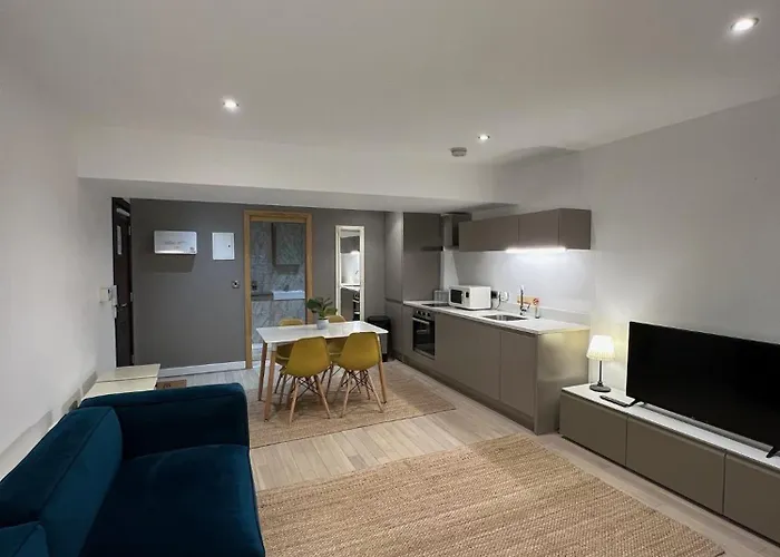 Beautiful City Centre Apartment